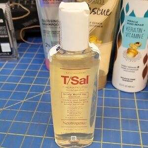 Neutrogena T/Sal Shampoo New Bottle 133ml